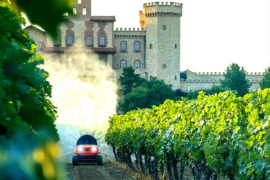 The M200 is designed specifically for use in orchards, vineyards, and greenhouses. Photos: MQ Autonomous Agritech